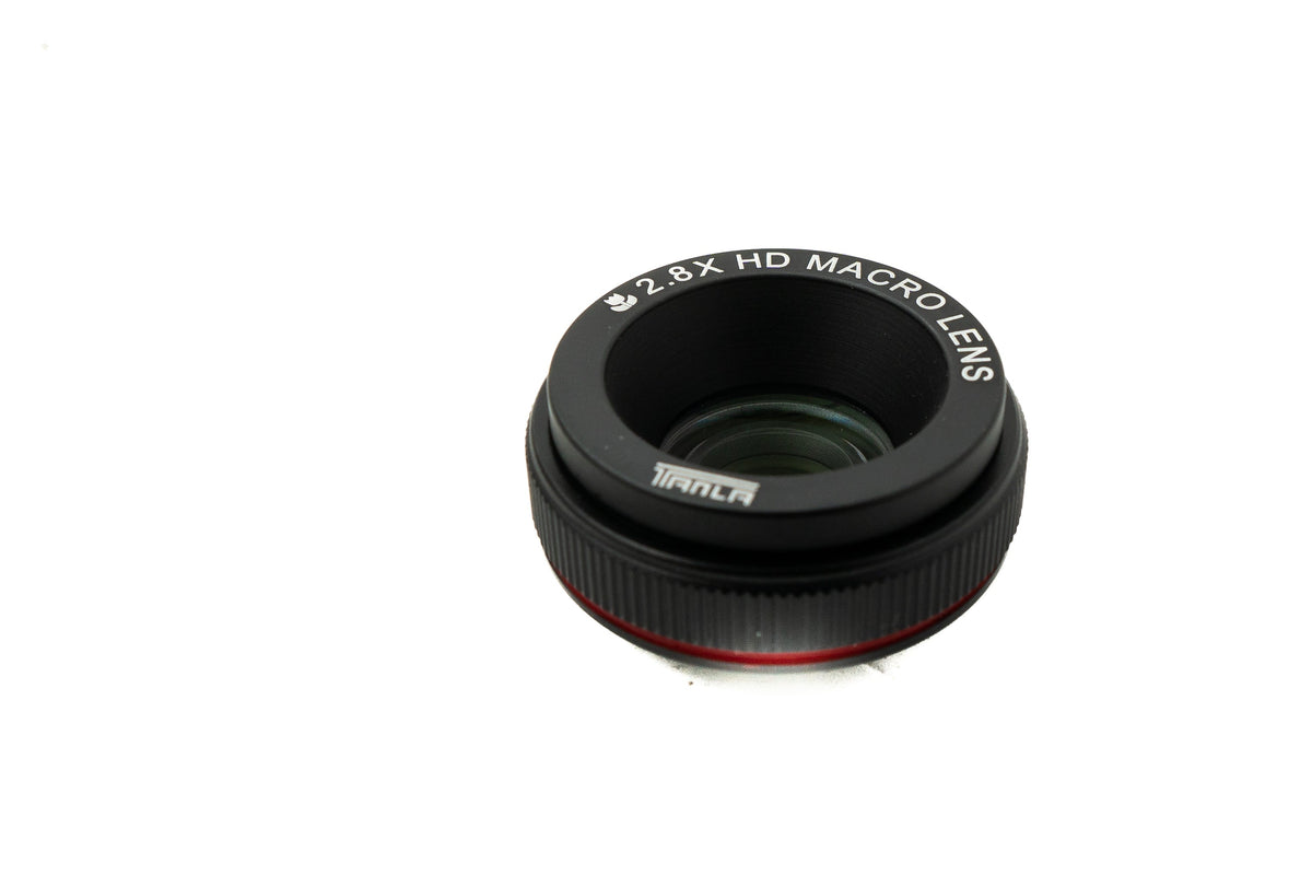 SYSTEM-S Macro Lens 2.8x 37 mm HD Filter with Case for iPhone 15 in Black Gray