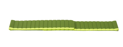 SYSTEM-S 20 mm silicone magnetic strap for Samsung Galaxy Watch 5 4 in green