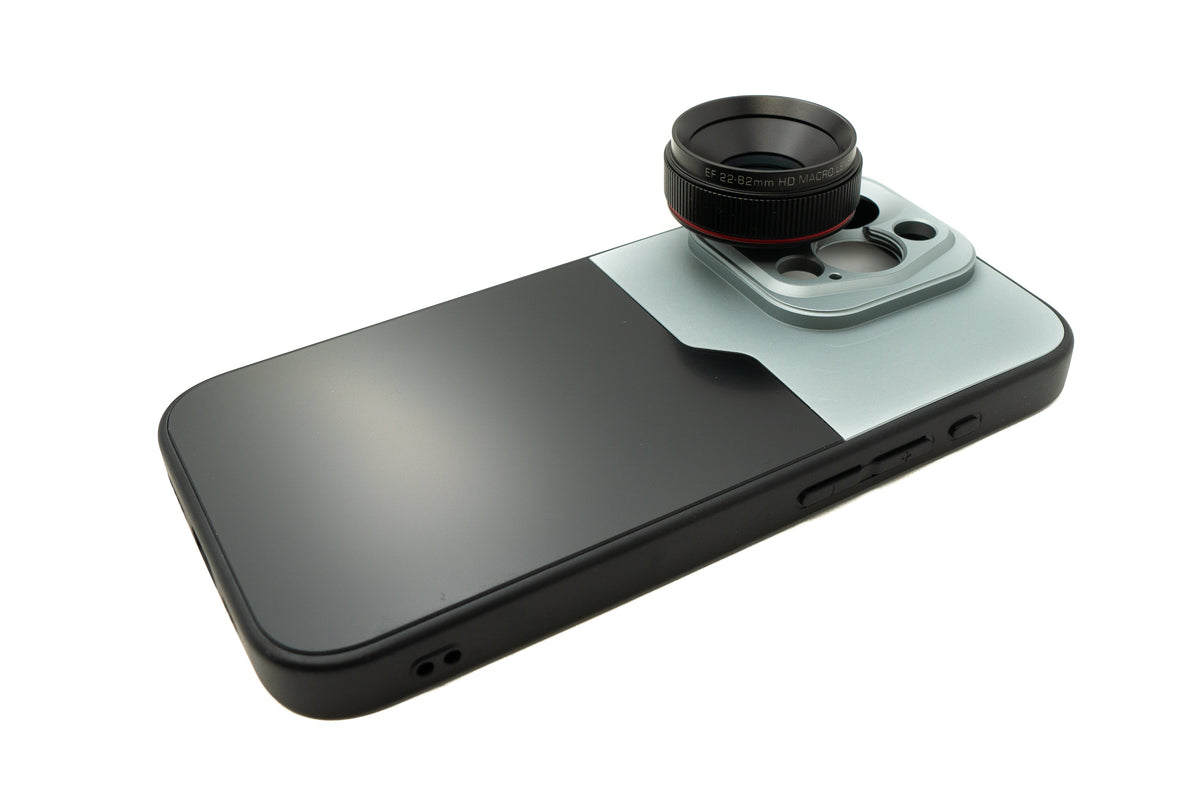 SYSTEM-S Macro Lens 1.1x to 2.8x Filter 37 mm with Case for iPhone 15 Pro in Black Gray