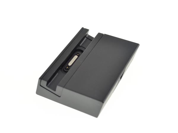 SYSTEM-S USB 2.0 cable 80 cm magnetic charging station for Sony Xperia Z Ultra in black 